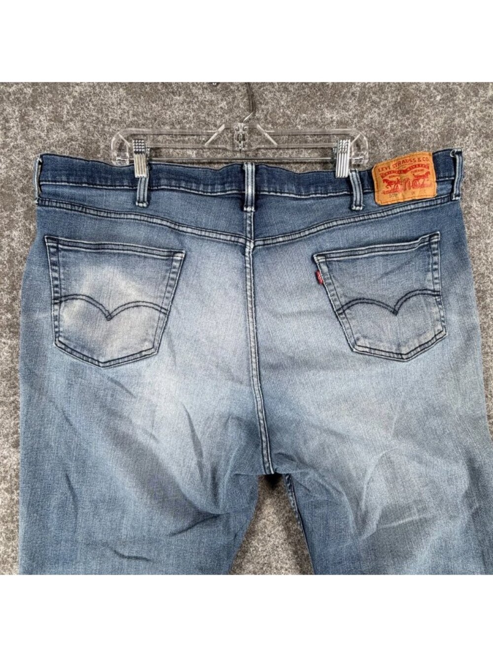 Levi's 559 Relaxed Straight Fit Jeans Mens 46x32 Blue Acid Wash Distressed Knee - Picture 5 of 16